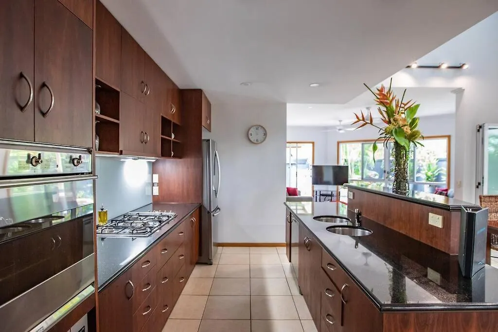 Villa Four Mile Beach Retreat Port Douglas